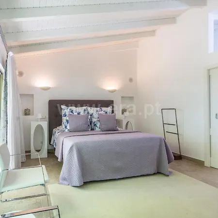 Alojamento de Acomodação e Pequeno-almoço Casa Mocho Branco Loulé