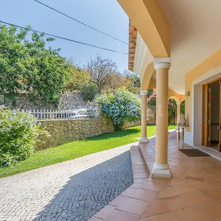 Alojamento de Acomodação e Pequeno-almoço Casa Mocho Branco Loulé