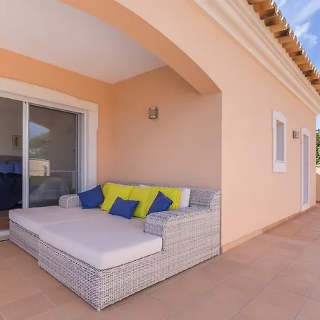 Alojamento de Acomodação e Pequeno-almoço Casa Mocho Branco 4*